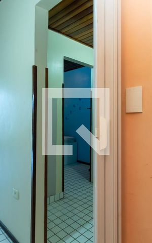 Casa à venda com 170m², 4 quartos e 2 vagasEdícula - Armário
