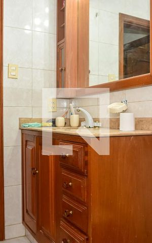 Apartamento à venda com 85m², 2 quartos e sem vagaBanheiro