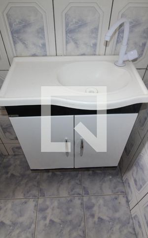 Casa de condomínio à venda com 207m², 4 quartos e 3 vagasBanhiero 2 social