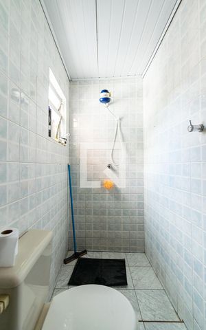 Casa à venda com 320m², 9 quartos e 2 vagas Casa à venda com 320m², 9 quartos e 2 vagasBanheiro casa 3