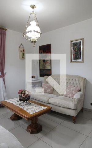 Casa à venda com 320m², 3 quartos e 3 vagasSala