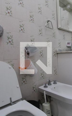 Casa à venda com 320m², 3 quartos e 3 vagasBanheiro comum