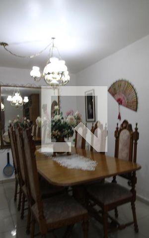 Casa à venda com 320m², 3 quartos e 3 vagasSala