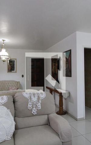 Casa à venda com 320m², 3 quartos e 3 vagasSala