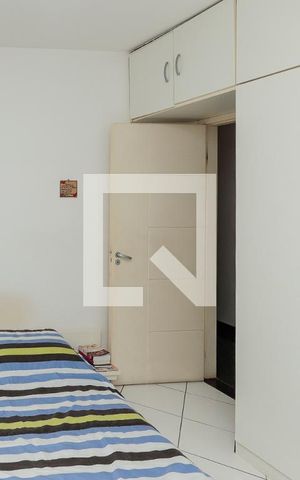 Casa de condomínio à venda com 240m², 3 quartos e 2 vagas Casa de condomínio à venda com 240m², 3 quartos e 2 vagasSuíte