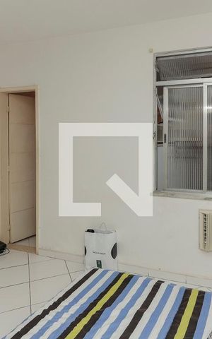 Casa de condomínio à venda com 240m², 3 quartos e 2 vagas Casa de condomínio à venda com 240m², 3 quartos e 2 vagasSuíte