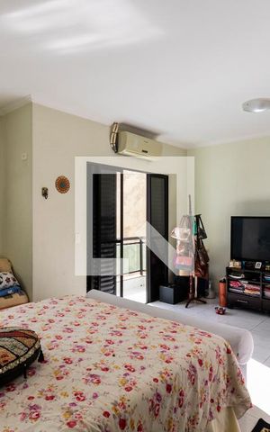 Casa à venda com 227m², 3 quartos e 4 vagas2o. Andar - Suíte 3