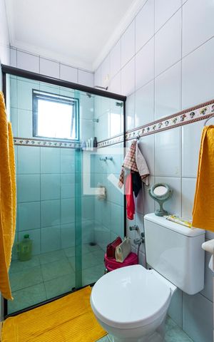 Casa à venda com 227m², 3 quartos e 4 vagas2o. Andar - Banheiro da Suíte 1