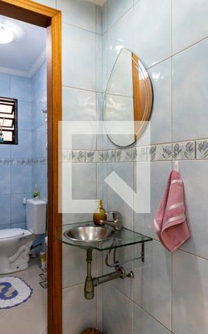 Casa à venda com 227m², 3 quartos e 4 vagas1o. Andar - Lavabo
