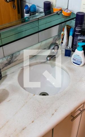Casa à venda com 227m², 3 quartos e 4 vagas2o. Andar - Banheiro da Suíte 2