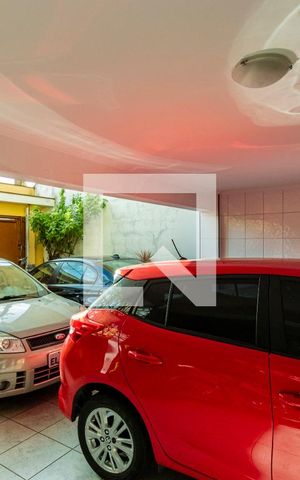 Casa à venda com 227m², 3 quartos e 4 vagasGaragem