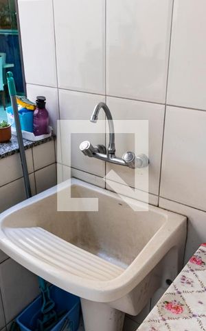 Casa à venda com 227m², 3 quartos e 4 vagas1o. Andar - Área de serviço