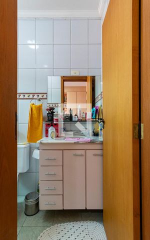 Casa à venda com 227m², 3 quartos e 4 vagas2o. Andar - Banheiro da Suíte 1
