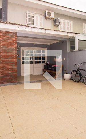 Casa para alugar com 200m², 4 quartos e 1 vaga Casa para alugar com 200m², 4 quartos e 1 vagaÁrea Externa