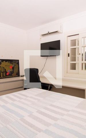 Casa para alugar com 200m², 4 quartos e 1 vaga Casa para alugar com 200m², 4 quartos e 1 vagaSuite