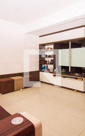 Casa para alugar com 200m², 4 quartos e 1 vaga Casa para alugar com 200m², 4 quartos e 1 vagaSala