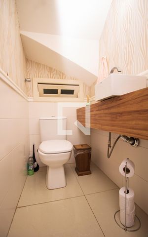 Casa para alugar com 200m², 4 quartos e 1 vaga Casa para alugar com 200m², 4 quartos e 1 vagaLavabo
