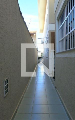 Casa à venda com 222m², 3 quartos e 4 vagasCorredor Externo