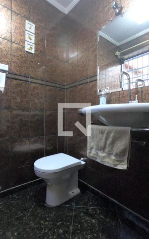 Casa à venda com 222m², 3 quartos e 4 vagasLavabo