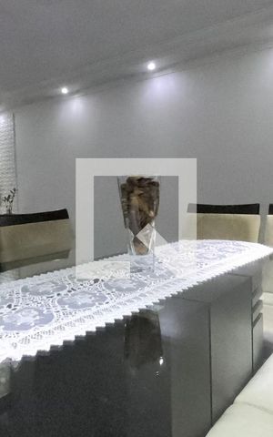 Casa à venda com 222m², 3 quartos e 4 vagasSala