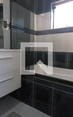 Casa à venda com 222m², 3 quartos e 4 vagasBanheiro da Suíte 3