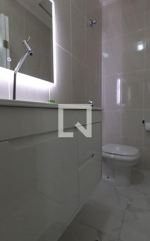 Casa à venda com 222m², 3 quartos e 4 vagasBanheiro da Suíte 2