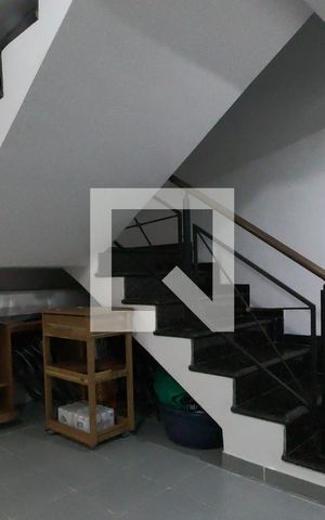 Casa à venda com 222m², 3 quartos e 4 vagasÁrea da churrasqueira e piscina