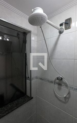 Casa à venda com 222m², 3 quartos e 4 vagasBanheiro da Área da churrasqueira e piscina