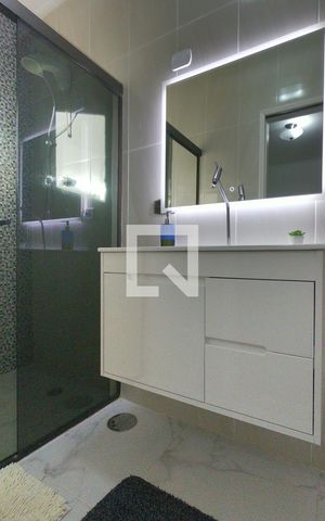 Casa à venda com 222m², 3 quartos e 4 vagasBanheiro da Suíte 2