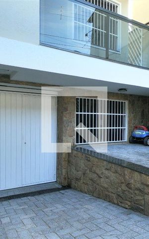 Casa à venda com 222m², 3 quartos e 4 vagasGaragem