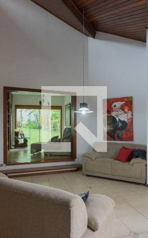 Casa para alugar com 632m², 5 quartos e 8 vagas Casa para alugar com 632m², 5 quartos e 8 vagasSala