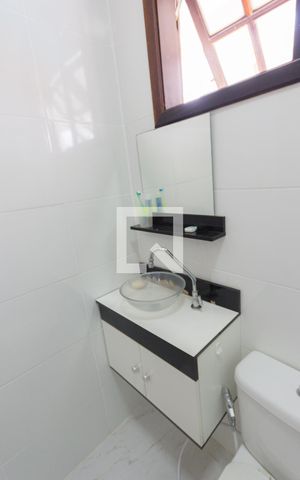 Casa de condomínio à venda com 500m², 8 quartos e 4 vagas Casa de condomínio à venda com 500m², 8 quartos e 4 vagasBanheiro da Suíte 2