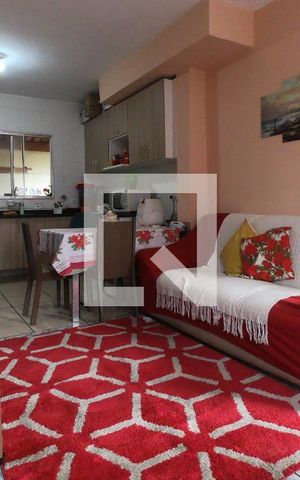 Casa de condomínio para alugar com 48m², 2 quartos e 2 vagasSala/Cozinha