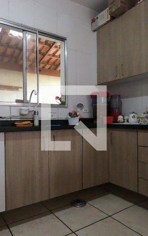Casa de condomínio para alugar com 48m², 2 quartos e 2 vagasSala/Cozinha