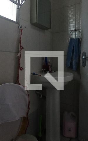 Casa de condomínio para alugar com 48m², 2 quartos e 2 vagasBanheiro