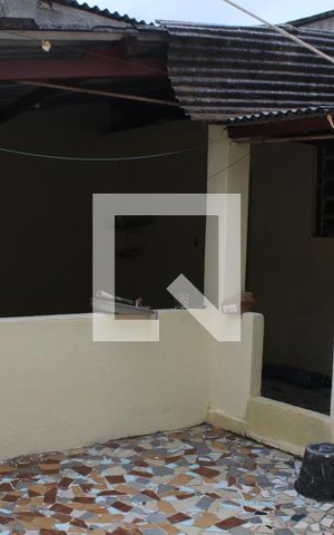 Casa para alugar com 80m², 2 quartos e 1 vagaQuintal