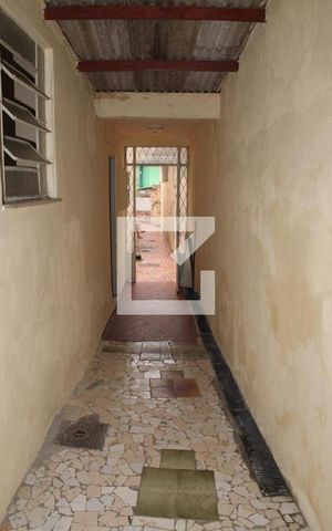 Casa para alugar com 80m², 2 quartos e 1 vagaCorredor