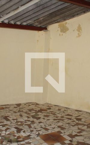 Casa para alugar com 80m², 2 quartos e 1 vagaVaranda