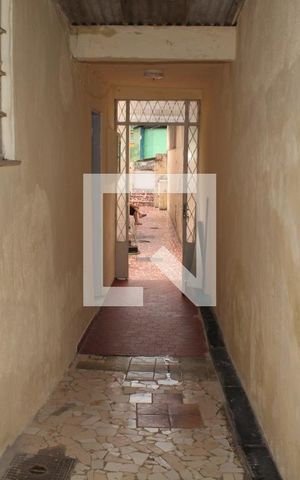 Casa para alugar com 80m², 2 quartos e 1 vagaCorredor