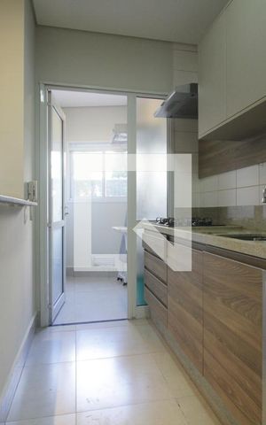 Apartamento para alugar com 96m², 2 quartos e 2 vagasCozinha