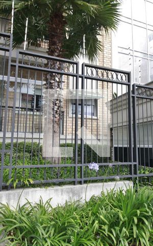 Apartamento para alugar com 96m², 2 quartos e 2 vagasFachada