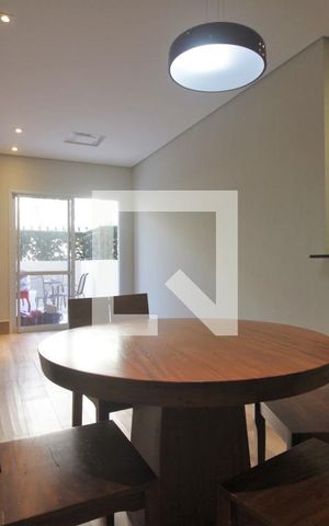Apartamento para alugar com 96m², 2 quartos e 2 vagasSala