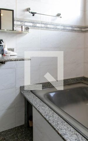 Casa à venda com 258m², 4 quartos e 4 vagas Casa à venda com 258m², 4 quartos e 4 vagasBanheiro da Suíte 2