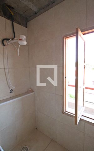 Casa à venda com 700m², 4 quartos e 3 vagasBanheiro do Quarto 2 (suíte)