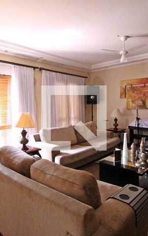 Casa à venda com 700m², 4 quartos e 3 vagasSala de estar 2