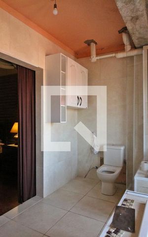 Casa à venda com 700m², 4 quartos e 3 vagasBanheiro do Quarto 2 (suíte)
