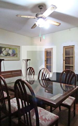Casa à venda com 700m², 4 quartos e 3 vagasSala de estar 1