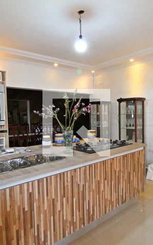 Casa à venda com 700m², 4 quartos e 3 vagasCozinha 1