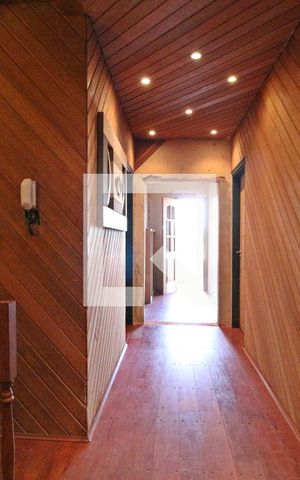 Casa à venda com 700m², 4 quartos e 3 vagasCorredor