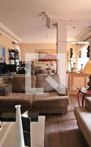 Casa à venda com 700m², 4 quartos e 3 vagasSala de estar 2